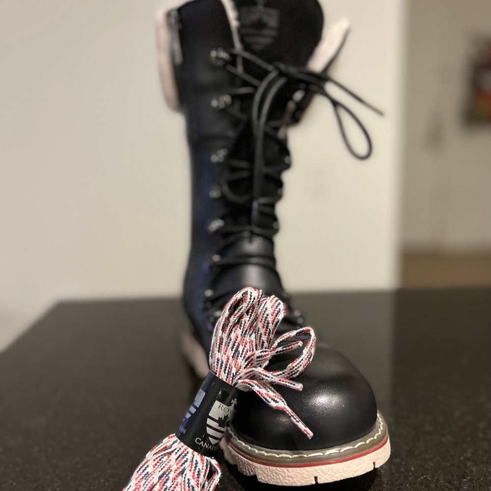 Royal Canadian Snow Boot